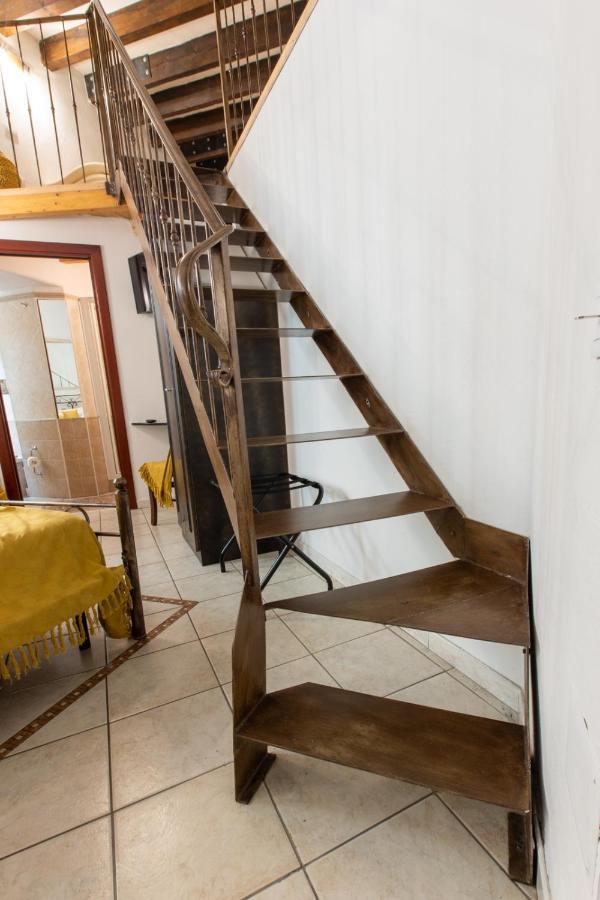 Cagliarifornia Bed & Breakfast ภายนอก รูปภาพ